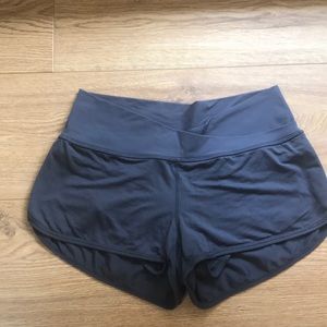 Lululemon grey short